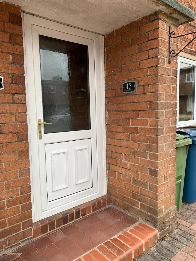 Lovely 1-Bedroom Apartment With Garden And Parking Stone  Exterior photo