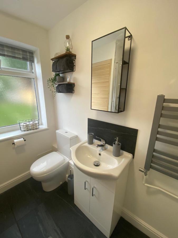 Lovely 1-Bedroom Apartment With Garden And Parking Stone  Exterior photo