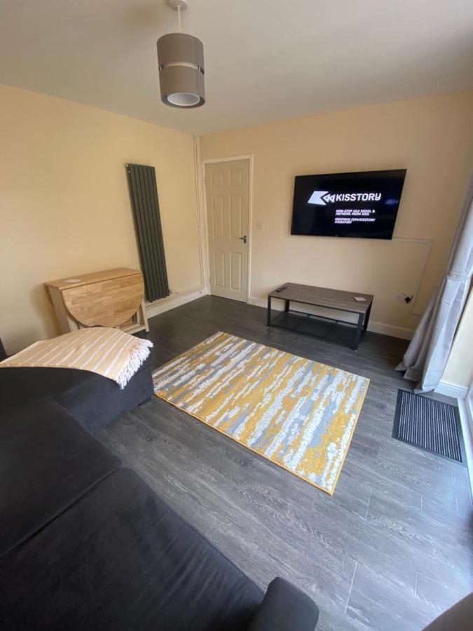 Lovely 1-Bedroom Apartment With Garden And Parking Stone  Exterior photo