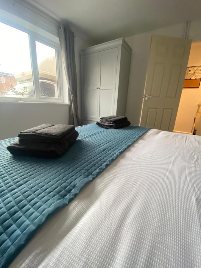 Lovely 1-Bedroom Apartment With Garden And Parking Stone  Exterior photo