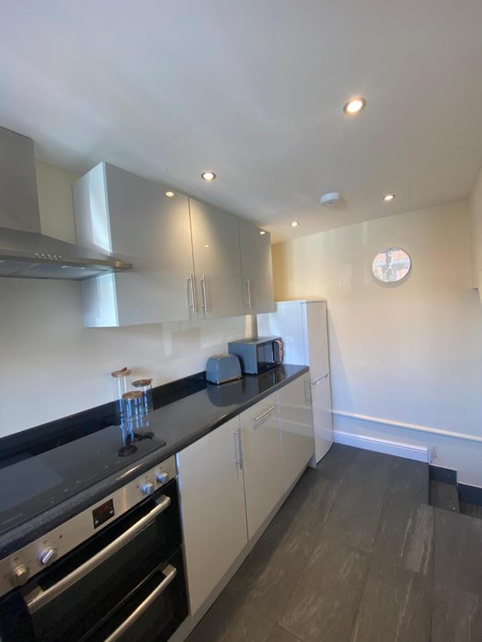 Lovely 1-Bedroom Apartment With Garden And Parking Stone  Exterior photo