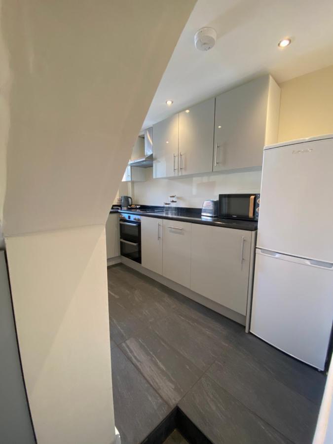 Lovely 1-Bedroom Apartment With Garden And Parking Stone  Exterior photo